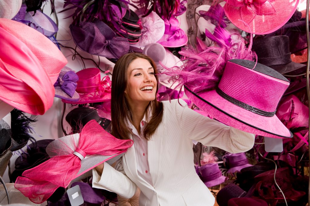 Hutdesign – Die kunstvollen Kopfbedeckungen